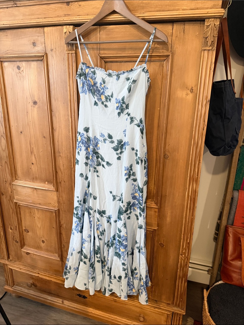 Reformation Lilibet Dress - Picture 3 of 7